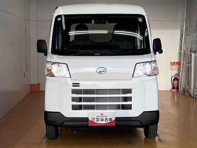 ハイゼットカーゴDXサポカーSワイド適合 オーディオ エアコン アクセサリーソケット コーナーセンサー アイドリングストップ 光軸調整ダイヤル 横滑り防止機能 誤発進抑制機能 パワーウインドウ キーレス(神奈川県)の中古車