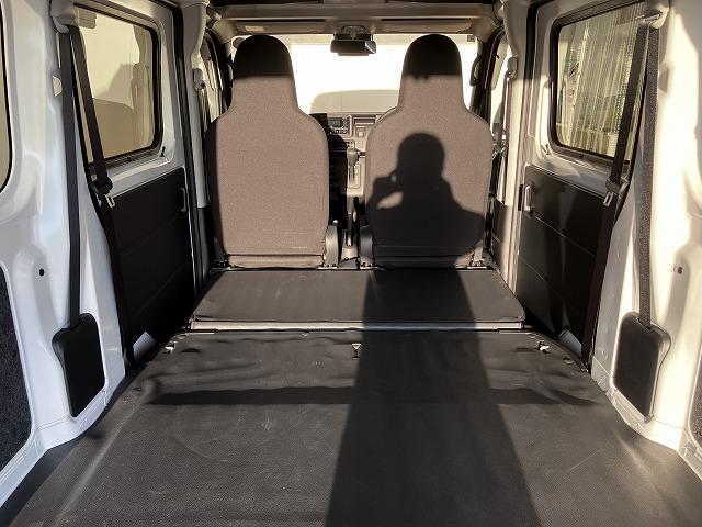 ハイゼットカーゴDXサポカーSワイド適合 オーディオ エアコン アクセサリーソケット コーナーセンサー アイドリングストップ 光軸調整ダイヤル 横滑り防止機能 誤発進抑制機能 パワーウインドウ キーレス(神奈川県)の中古車