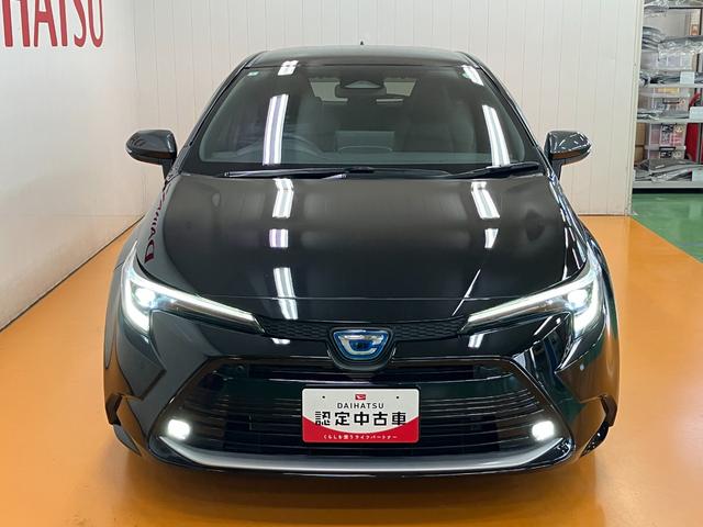 カローラツーリングハイブリッド　ダブルバイビーハイブリッド車　衝突被害軽減ブレーキシステム　Ｂカメラ　レーダークルーズコントロール　マルチメディアオーディオ　シートヒーター　電動パーキングブレーキ　ＵＳＢ接続端子　ＳＯＳスイッチ　ＥＴＣ（神奈川県）の中古車