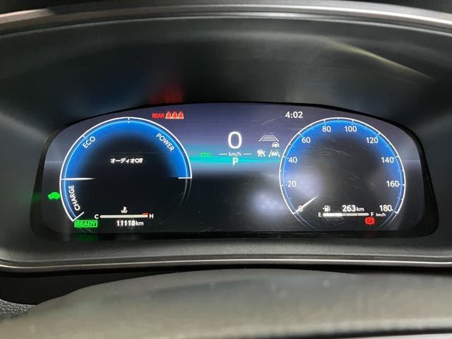 カローラツーリングハイブリッド　ダブルバイビーハイブリッド車　衝突被害軽減ブレーキシステム　Ｂカメラ　レーダークルーズコントロール　マルチメディアオーディオ　シートヒーター　電動パーキングブレーキ　ＵＳＢ接続端子　ＳＯＳスイッチ　ＥＴＣ（神奈川県）の中古車