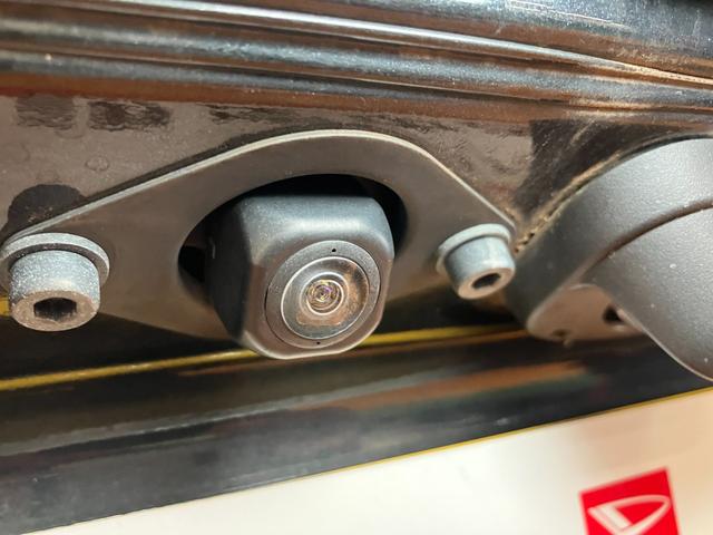 ハイゼットトラックＥＸＴ４ＷＤ　サポカーＳワイド適合　三方開　荷台作業灯　Ｂカメラ　ナビ　エアコン　Ｐスタート　コーナーセンサー　アイドリングストップ　誤発進抑制機能　アクセサリーソケット　ＥＴＣ　電動格納ミラー　キーフリー（神奈川県）の中古車