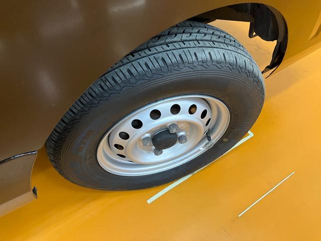 ハイゼットトラックＥＸＴ４ＷＤ　サポカーＳワイド適合　三方開　荷台作業灯　Ｂカメラ　ナビ　エアコン　Ｐスタート　コーナーセンサー　アイドリングストップ　誤発進抑制機能　アクセサリーソケット　ＥＴＣ　電動格納ミラー　キーフリー（神奈川県）の中古車