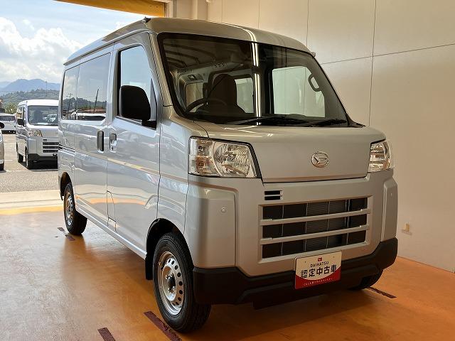 ハイゼットカーゴＤＸサポカーＳワイド適合　ラジオ　エアコン　アクセサリーソケット　コーナーセンサー　アイドリングストップ　光軸調整ダイヤル　横滑り防止機能　誤発進抑制機能　パワーウインドウ　キーレス（神奈川県）の中古車