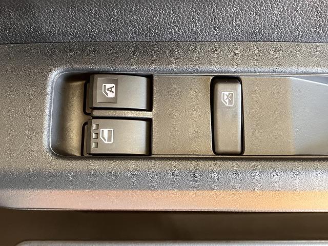 ハイゼットカーゴＤＸサポカーＳワイド適合　ラジオ　エアコン　アクセサリーソケット　コーナーセンサー　アイドリングストップ　光軸調整ダイヤル　横滑り防止機能　誤発進抑制機能　パワーウインドウ　キーレス（神奈川県）の中古車