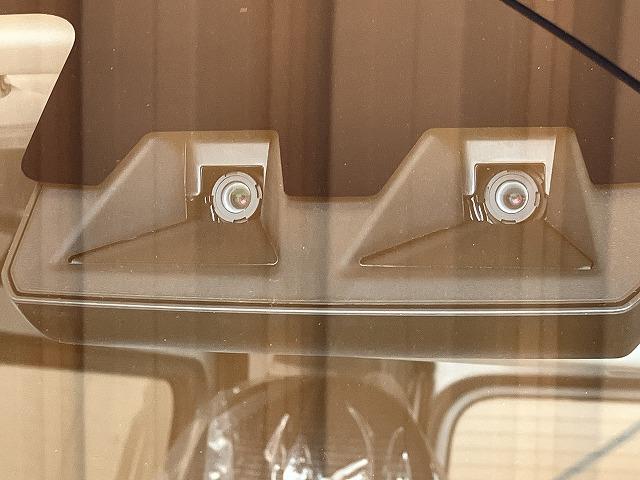 ハイゼットカーゴＤＸサポカーＳワイド適合　ラジオ　エアコン　アクセサリーソケット　コーナーセンサー　アイドリングストップ　光軸調整ダイヤル　横滑り防止機能　誤発進抑制機能　パワーウインドウ　キーレス（神奈川県）の中古車