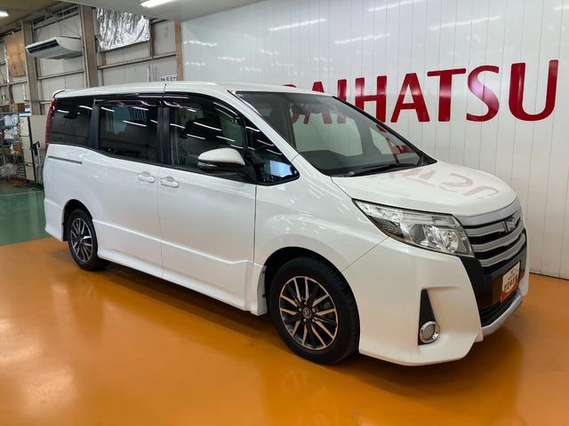 ノアＳｉ３列シート　両側オートスライドドア　Ｐスタート　エコアイドル　ドラレコ　Ｂカメラ　ステアリングスイッチ　ＵＳＢ接続端子　ＥＴＣ　キーフリー（神奈川県）の中古車