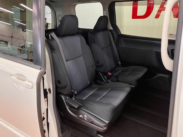 ノアＳｉ３列シート　両側オートスライドドア　Ｐスタート　エコアイドル　ドラレコ　Ｂカメラ　ステアリングスイッチ　ＵＳＢ接続端子　ＥＴＣ　キーフリー（神奈川県）の中古車