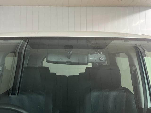 ノアＳｉ３列シート　両側オートスライドドア　Ｐスタート　エコアイドル　ドラレコ　Ｂカメラ　ステアリングスイッチ　ＵＳＢ接続端子　ＥＴＣ　キーフリー（神奈川県）の中古車