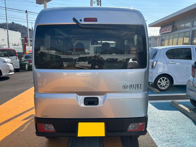 ハイゼットカーゴＤＸサポカーＳワイド適合　Ｂｌｕｅｔｏｏｔｈオーディオ　エアコン　アクセサリーソケット　コーナーセンサー　アイドリングストップ　光軸調整ダイヤル　横滑り防止機能　誤発進抑制機能　パワーウインドウ　キーレス（神奈川県）の中古車