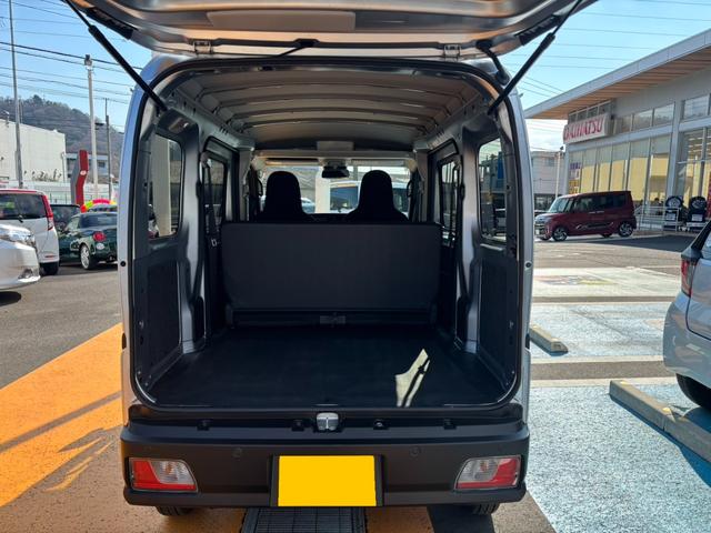 ハイゼットカーゴＤＸサポカーＳワイド適合　Ｂｌｕｅｔｏｏｔｈオーディオ　エアコン　アクセサリーソケット　コーナーセンサー　アイドリングストップ　光軸調整ダイヤル　横滑り防止機能　誤発進抑制機能　パワーウインドウ　キーレス（神奈川県）の中古車