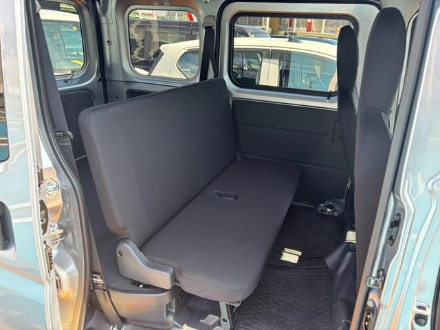 ハイゼットカーゴＤＸサポカーＳワイド適合　Ｂｌｕｅｔｏｏｔｈオーディオ　エアコン　アクセサリーソケット　コーナーセンサー　アイドリングストップ　光軸調整ダイヤル　横滑り防止機能　誤発進抑制機能　パワーウインドウ　キーレス（神奈川県）の中古車