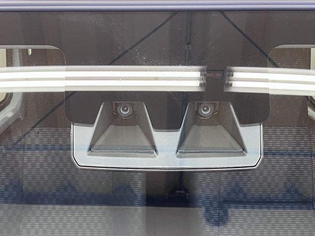 ハイゼットカーゴDXサポカーSワイド適合 ラジオ エアコン アクセサリーソケット コーナーセンサー アイドリングストップ 光軸調整ダイヤル 横滑り防止機能 誤発進抑制機能 パワーウインドウ キーレス(神奈川県)の中古車