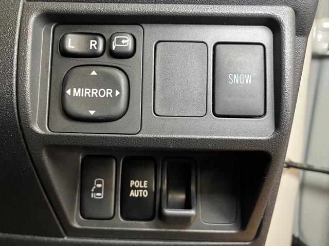 シエンタＤＩＣＥ片側オートスライドドア　３列シート　オートエアコン　横滑り防止装置　電動格納ミラー　パワーウインド　電動コーナーポール　キーレス（神奈川県）の中古車