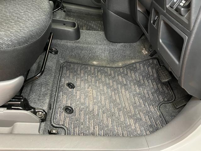 シエンタＤＩＣＥ片側オートスライドドア　３列シート　オートエアコン　横滑り防止装置　電動格納ミラー　パワーウインド　電動コーナーポール　キーレス（神奈川県）の中古車