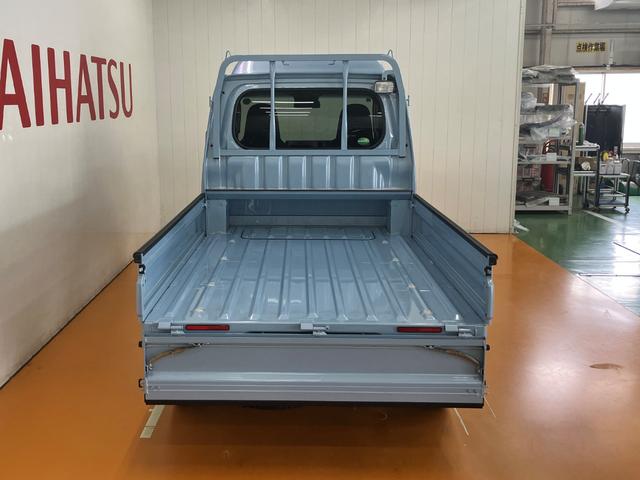 ハイゼットトラックジャンボSAIIIt4WD サポカーSワイド適合 三方開 荷台作業灯 CDチューナー エアコン 横滑り防止機能 誤発進抑制機能 光軸調整ダイヤル パワーウインドウ キーレス(神奈川県)の中古車