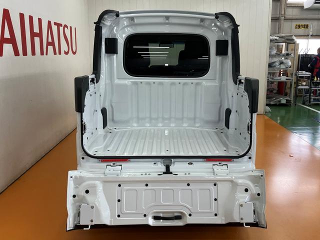 アトレーアトレーデッキバン Bカメラ ACC Pスタート キーフリーサポカーSワイド適合 Bカメラ 全車速追従機能付ACC ステアリングスイッチ USB入力端子 Pスタート 両側オートスライドドア 誤発進抑制装置 横滑り防止機能 デジタルインナーミラー キーフリー(神奈川県)の中古車