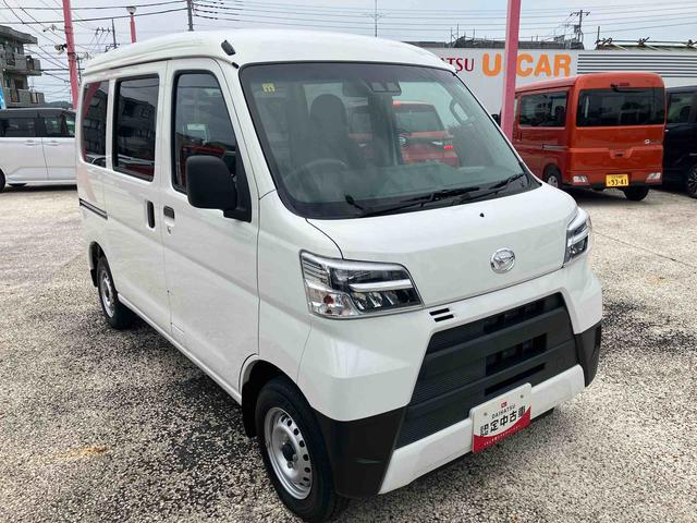 ハイゼットカーゴデラックスＳＡIII　４ＷＤ　前席パワーウインドウまごころ保証　１年間・走行距離無制限付き　リヤベンチシート　前席パワーウインドウ　キーレスエントリー　４ＷＤ　キーレスエントリー　アイドリングストップ　リヤソナーセンサー（東京都）の中古車