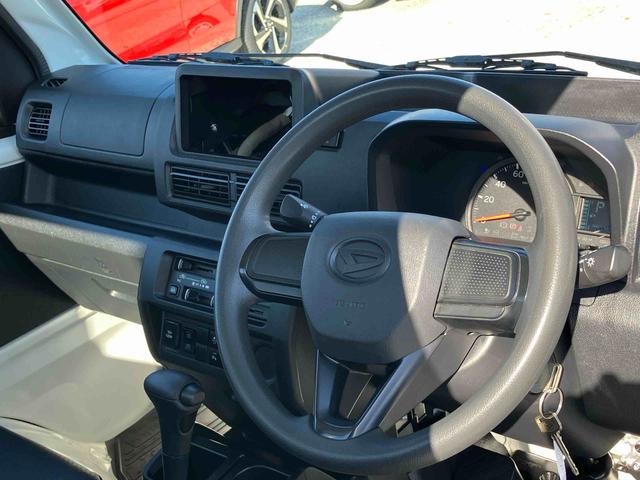 ハイゼットトラックスタンダード 4WD エアコン CVT オートライト保証 新車保証・まごころ保証 1年間・走行距離無制限付き マニュアルエアコン CVT車 4WD車 オートライト オートハイビーム オーバーヘッドシェルフ コーナーセンサー(東京都)の中古車