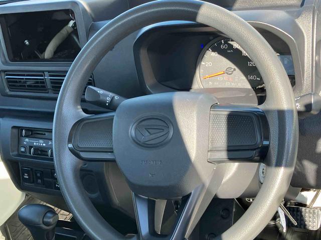 ハイゼットトラックスタンダード 4WD エアコン CVT オートライト保証 新車保証・まごころ保証 1年間・走行距離無制限付き マニュアルエアコン CVT車 4WD車 オートライト オートハイビーム オーバーヘッドシェルフ コーナーセンサー(東京都)の中古車