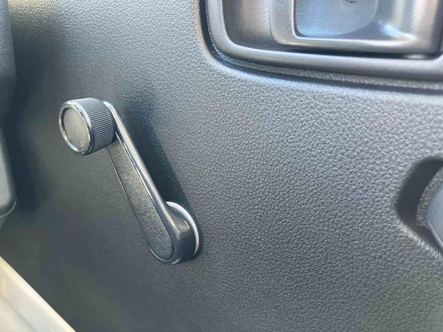 ハイゼットトラックスタンダード 4WD エアコン CVT オートライト保証 新車保証・まごころ保証 1年間・走行距離無制限付き マニュアルエアコン CVT車 4WD車 オートライト オートハイビーム オーバーヘッドシェルフ コーナーセンサー(東京都)の中古車