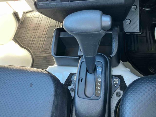 ハイゼットトラックスタンダード 4WD エアコン CVT オートライト保証 新車保証・まごころ保証 1年間・走行距離無制限付き マニュアルエアコン CVT車 4WD車 オートライト オートハイビーム オーバーヘッドシェルフ コーナーセンサー(東京都)の中古車