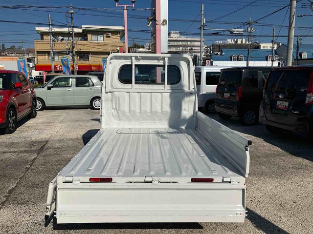 ハイゼットトラックスタンダード 4WD エアコン CVT オートライト保証 新車保証・まごころ保証 1年間・走行距離無制限付き マニュアルエアコン CVT車 4WD車 オートライト オートハイビーム オーバーヘッドシェルフ コーナーセンサー(東京都)の中古車