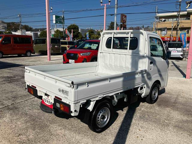 ハイゼットトラックスタンダード 4WD エアコン CVT オートライト保証 新車保証・まごころ保証 1年間・走行距離無制限付き マニュアルエアコン CVT車 4WD車 オートライト オートハイビーム オーバーヘッドシェルフ コーナーセンサー(東京都)の中古車