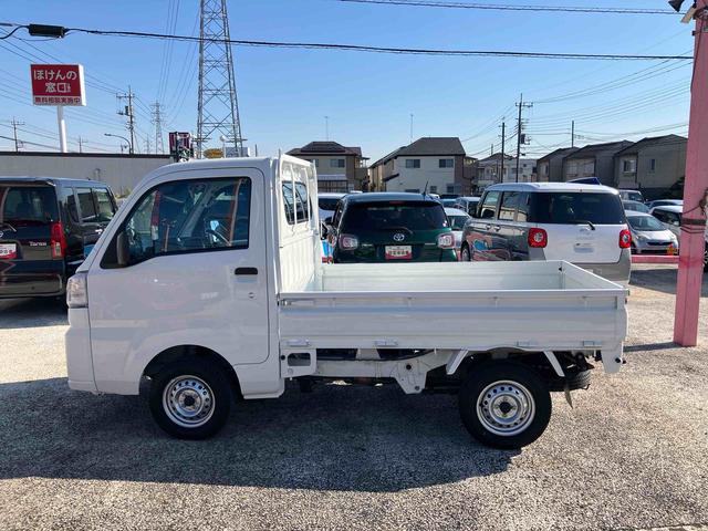 ハイゼットトラックスタンダード 4WD エアコン CVT オートライト保証 新車保証・まごころ保証 1年間・走行距離無制限付き マニュアルエアコン CVT車 4WD車 オートライト オートハイビーム オーバーヘッドシェルフ コーナーセンサー(東京都)の中古車