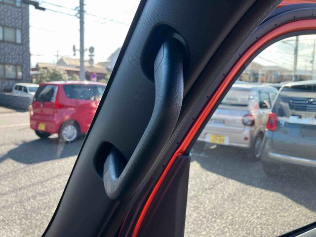 ハイゼットカーゴクルーズ 届け出済み未使用車保証 新車保証・まごころ保証 1年間・走行距離無制限付き(東京都)の中古車