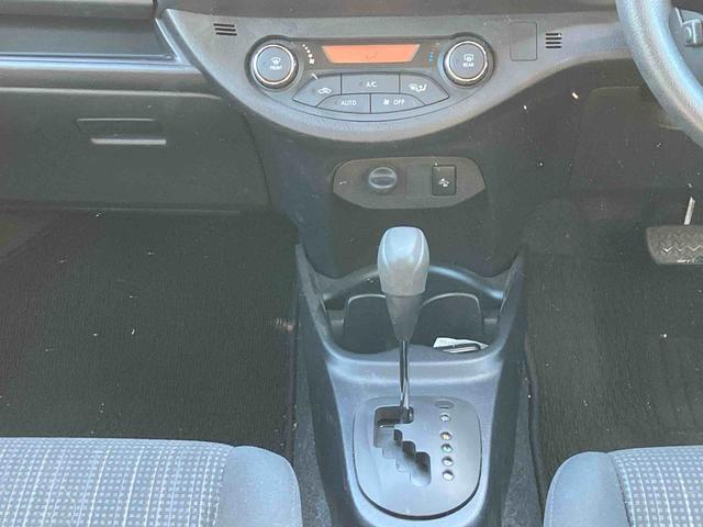 ヴィッツハイブリッドＦ　ナビゲーション　ＥＴＣ車載器　ドラレコまごころ保証　１年間・走行距離無制限付き　ナビゲーション　ＥＴＣ車載器　ドライブレコーダー　パワーウインドウ　ＬＥＤヘッドランプ　キーレスエントリー　運転席シートリフター（東京都）の中古車