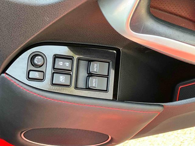 ８６ＧＴリミテッド　バックカメラ　ＬＥＤヘッドランプまごころ保証　１年間・走行距離無制限付き　キーフリーシステム　ＬＥＤヘッドランプ　バックカメラ　オートクルーズコントロール　電動格納ドアミラー　シートヒーター　オートエアコン（東京都）の中古車