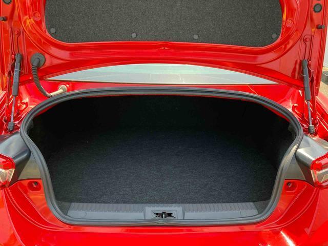 ８６ＧＴリミテッド　バックカメラ　ＬＥＤヘッドランプまごころ保証　１年間・走行距離無制限付き　キーフリーシステム　ＬＥＤヘッドランプ　バックカメラ　オートクルーズコントロール　電動格納ドアミラー　シートヒーター　オートエアコン（東京都）の中古車