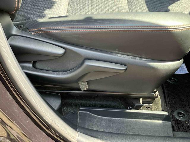 シエンタハイブリッドＧ　クエロ　ナビゲーション　ＥＴＣ車載器まごころ保証　１年間・走行距離無制限付き　ナビゲーション　ＥＴＣ車載器　バックカメラ　両側電動スライドドア　キーフリーシステム　オートライト　オートエアコン　パワーウインドウ（東京都）の中古車