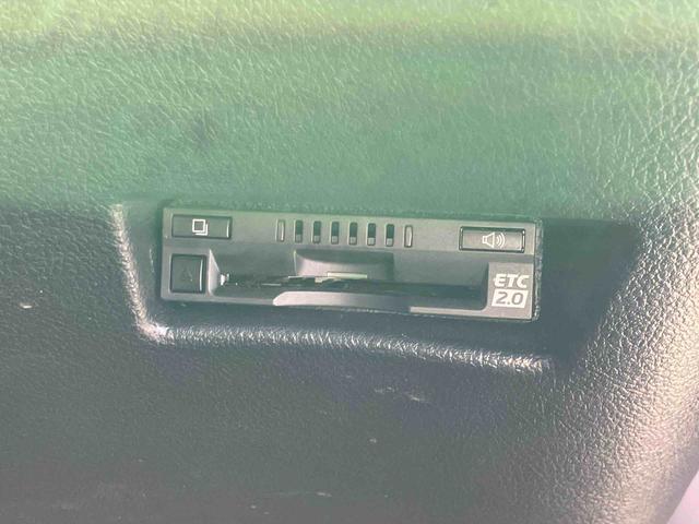 シエンタハイブリッドＧ　クエロ　ナビゲーション　ＥＴＣ車載器まごころ保証　１年間・走行距離無制限付き　ナビゲーション　ＥＴＣ車載器　バックカメラ　両側電動スライドドア　キーフリーシステム　オートライト　オートエアコン　パワーウインドウ（東京都）の中古車