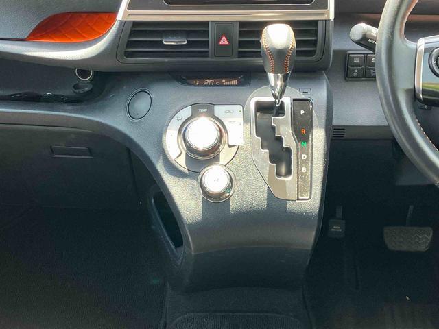 シエンタハイブリッドＧ　クエロ　ナビゲーション　ＥＴＣ車載器まごころ保証　１年間・走行距離無制限付き　ナビゲーション　ＥＴＣ車載器　バックカメラ　両側電動スライドドア　キーフリーシステム　オートライト　オートエアコン　パワーウインドウ（東京都）の中古車