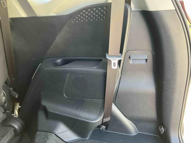 シエンタハイブリッドＧ　クエロ　ナビゲーション　ＥＴＣ車載器まごころ保証　１年間・走行距離無制限付き　ナビゲーション　ＥＴＣ車載器　バックカメラ　両側電動スライドドア　キーフリーシステム　オートライト　オートエアコン　パワーウインドウ（東京都）の中古車