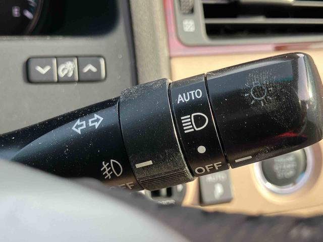 クラウンロイヤルサルーン　ナビゲーション　ＥＴＣ車載器まごころ保証　１年間・走行距離無制限付き　ナビゲーション　ＥＴＣ車載器　オートクルーズコントロール　パワーウインドウ　キーフリーシステム（東京都）の中古車