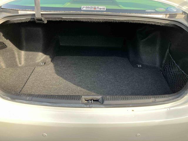 クラウンロイヤルサルーン　ナビゲーション　ＥＴＣ車載器まごころ保証　１年間・走行距離無制限付き　ナビゲーション　ＥＴＣ車載器　オートクルーズコントロール　パワーウインドウ　キーフリーシステム（東京都）の中古車