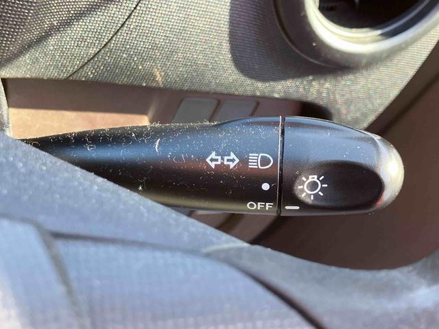 パッソＸ　クツロギ　ナビゲーション　ＥＴＣ車載器まごころ保証　１年間・走行距離無制限付き　ナビゲーション　ＥＴＣ車載器　ドライブレコーダー　パワーウインドウ　電動格納ドアミラー　キーフリーシステム　エアコン（東京都）の中古車