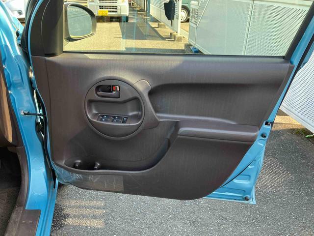 パッソＸ　クツロギ　ナビゲーション　ＥＴＣ車載器まごころ保証　１年間・走行距離無制限付き　ナビゲーション　ＥＴＣ車載器　ドライブレコーダー　パワーウインドウ　電動格納ドアミラー　キーフリーシステム　エアコン（東京都）の中古車
