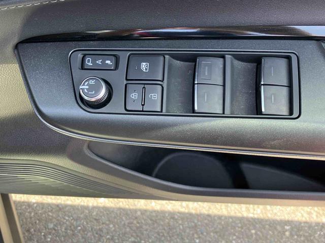ハリアーＳ　ナビゲーション　ＥＴＣ車載器　クルーズコントロールまごころ保証　１年間・走行距離無制限付き　ナビゲーション　ＥＴＣ車載器　アダプティブクルーズコントロール　ＬＥＤヘッドランプ　電動パーキングブレーキ　デジタルインナーミラー　キーフリーシステム（東京都）の中古車