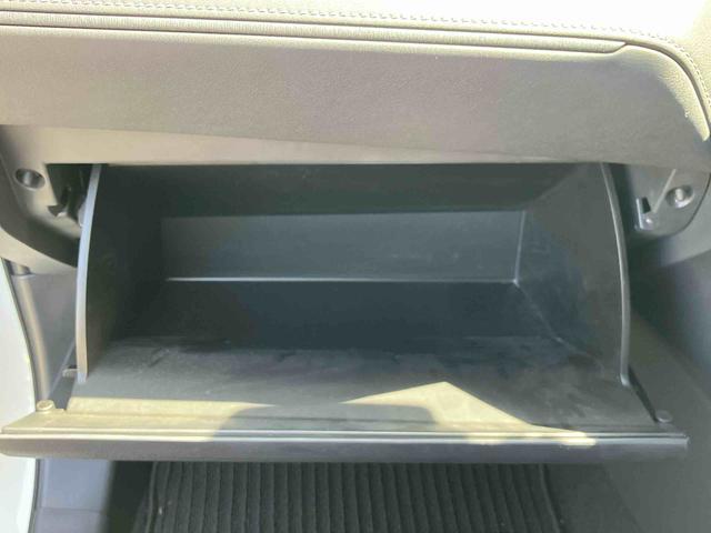 ハリアーＳ　ナビゲーション　ＥＴＣ車載器　クルーズコントロールまごころ保証　１年間・走行距離無制限付き　ナビゲーション　ＥＴＣ車載器　アダプティブクルーズコントロール　ＬＥＤヘッドランプ　電動パーキングブレーキ　デジタルインナーミラー　キーフリーシステム（東京都）の中古車