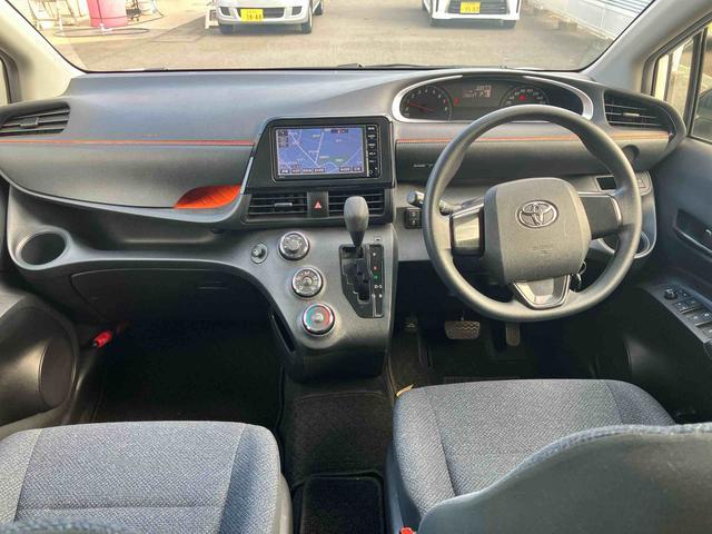 シエンタＸ　ナビゲーション　ＥＴＣ車載器　片側電動スライドドア保証１年間距離無制限付き　ナビゲーション　ＥＴＣ車載器　バックカメラ　キーフリーシステム　ＬＥＤヘッドランプ　パワーウインドウ　電動格納ドアミラー（東京都）の中古車
