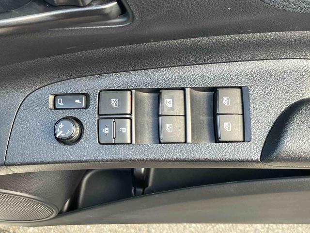 シエンタＸ　ナビゲーション　ＥＴＣ車載器　片側電動スライドドア保証１年間距離無制限付き　ナビゲーション　ＥＴＣ車載器　バックカメラ　キーフリーシステム　ＬＥＤヘッドランプ　パワーウインドウ　電動格納ドアミラー（東京都）の中古車