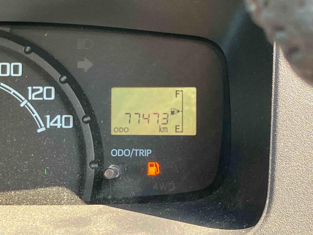 ハイゼットトラックジャンボ　４ＷＤ　５速マニュアル　パワーウインドウまごころ保証　１年間・走行距離無制限付き　４ＷＤ　５速マニュアル車　パワーウインドウ　キーレスエントリー　大型荷台作業灯　ディスプレイオーディオ　ＵＳＢ電源ソケット（東京都）の中古車