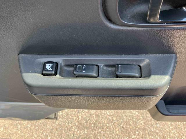 ハイゼットトラックジャンボ　４ＷＤ　５速マニュアル　パワーウインドウまごころ保証　１年間・走行距離無制限付き　４ＷＤ　５速マニュアル車　パワーウインドウ　キーレスエントリー　大型荷台作業灯　ディスプレイオーディオ　ＵＳＢ電源ソケット（東京都）の中古車