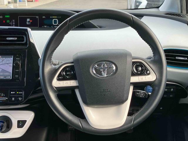 プリウスＡ　ナビゲーション　ＥＴＣ車載器　バックカメラまごころ保証　１年間・走行距離無制限付き　ナビゲーション　ＥＴＣ車載器　バックカメラ　オートライト　運転席シートリフター　ＬＥＤヘッドランプ　Ｂｌｕｅｔｏｏｔｈ接続　ＵＳＢ電源ソケット（東京都）の中古車