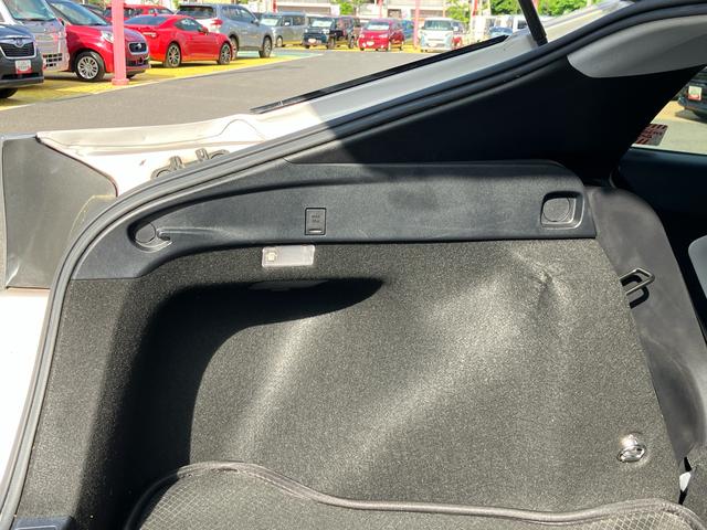 プリウスＡ　ナビゲーション　ＥＴＣ車載器　バックカメラまごころ保証　１年間・走行距離無制限付き　ナビゲーション　ＥＴＣ車載器　バックカメラ　オートライト　運転席シートリフター　ＬＥＤヘッドランプ　Ｂｌｕｅｔｏｏｔｈ接続　ＵＳＢ電源ソケット（東京都）の中古車