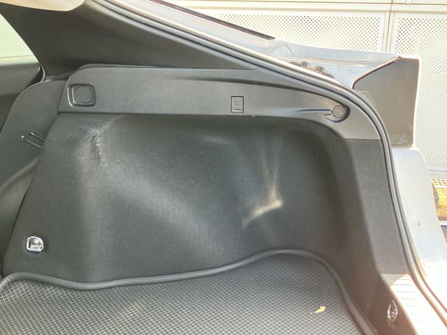 プリウスＡ　ナビゲーション　ＥＴＣ車載器　バックカメラまごころ保証　１年間・走行距離無制限付き　ナビゲーション　ＥＴＣ車載器　バックカメラ　オートライト　運転席シートリフター　ＬＥＤヘッドランプ　Ｂｌｕｅｔｏｏｔｈ接続　ＵＳＢ電源ソケット（東京都）の中古車