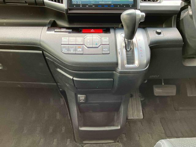 ステップワゴンスパーダＺ　クールスピリット　ナビ　ＥＴＣ車載器　ドライブレコーダー保証１年間距離無制限付き　ナビゲーション　バックカメラ　ＥＴＣ車載器　ドライブレコーダー　後席モニター　運転席シートリフター　オートエアコン　両側電動スライドドア（東京都）の中古車